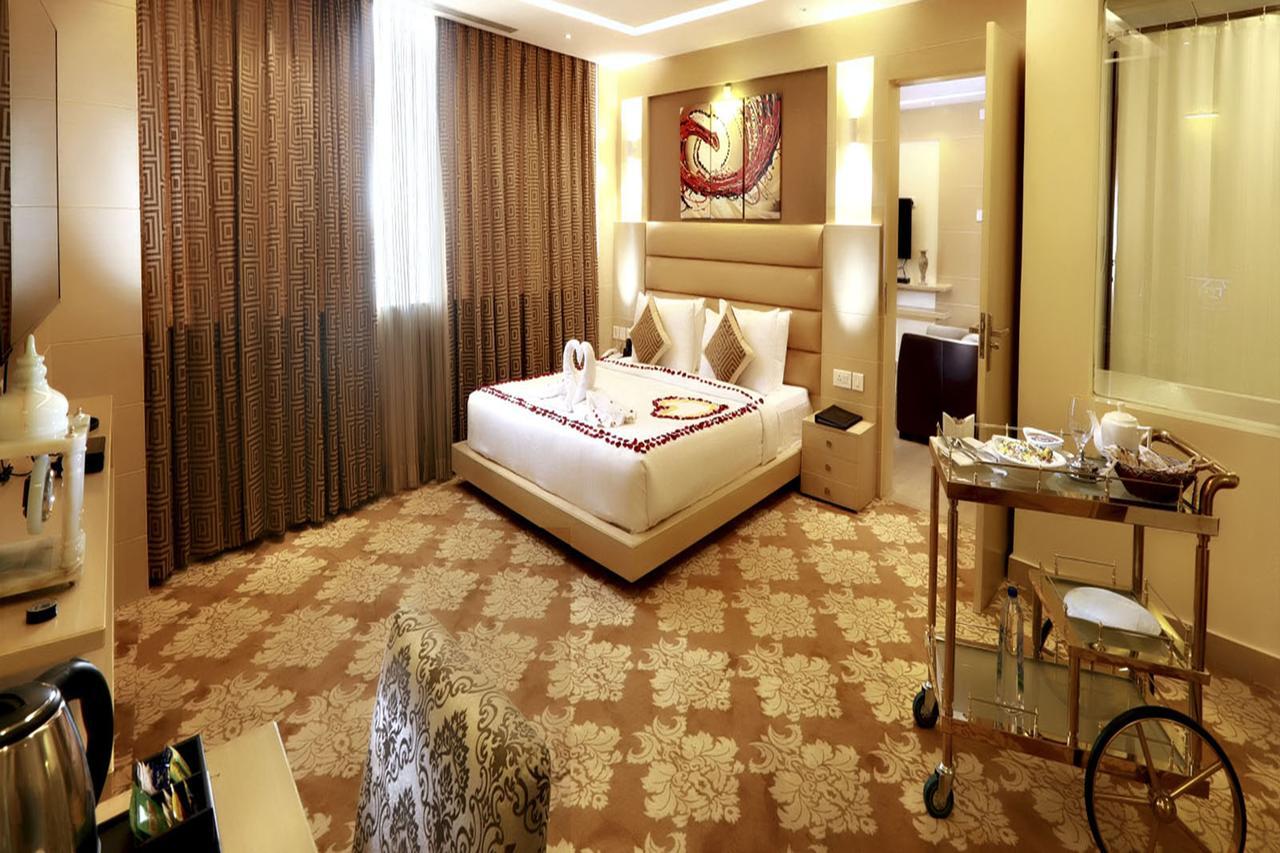 Hotel Patliputra Continental Patna  Bagian luar foto