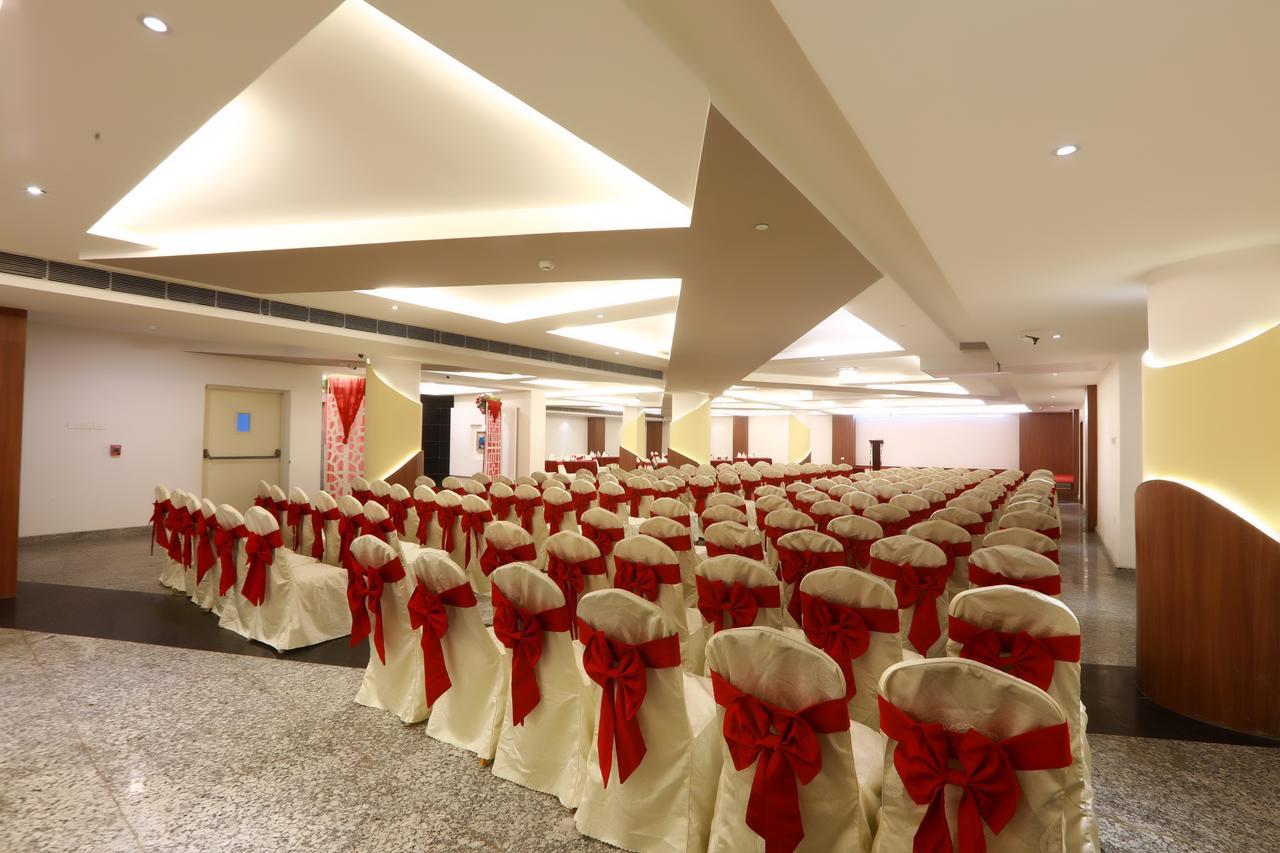 Hotel Patliputra Continental Patna  Bagian luar foto