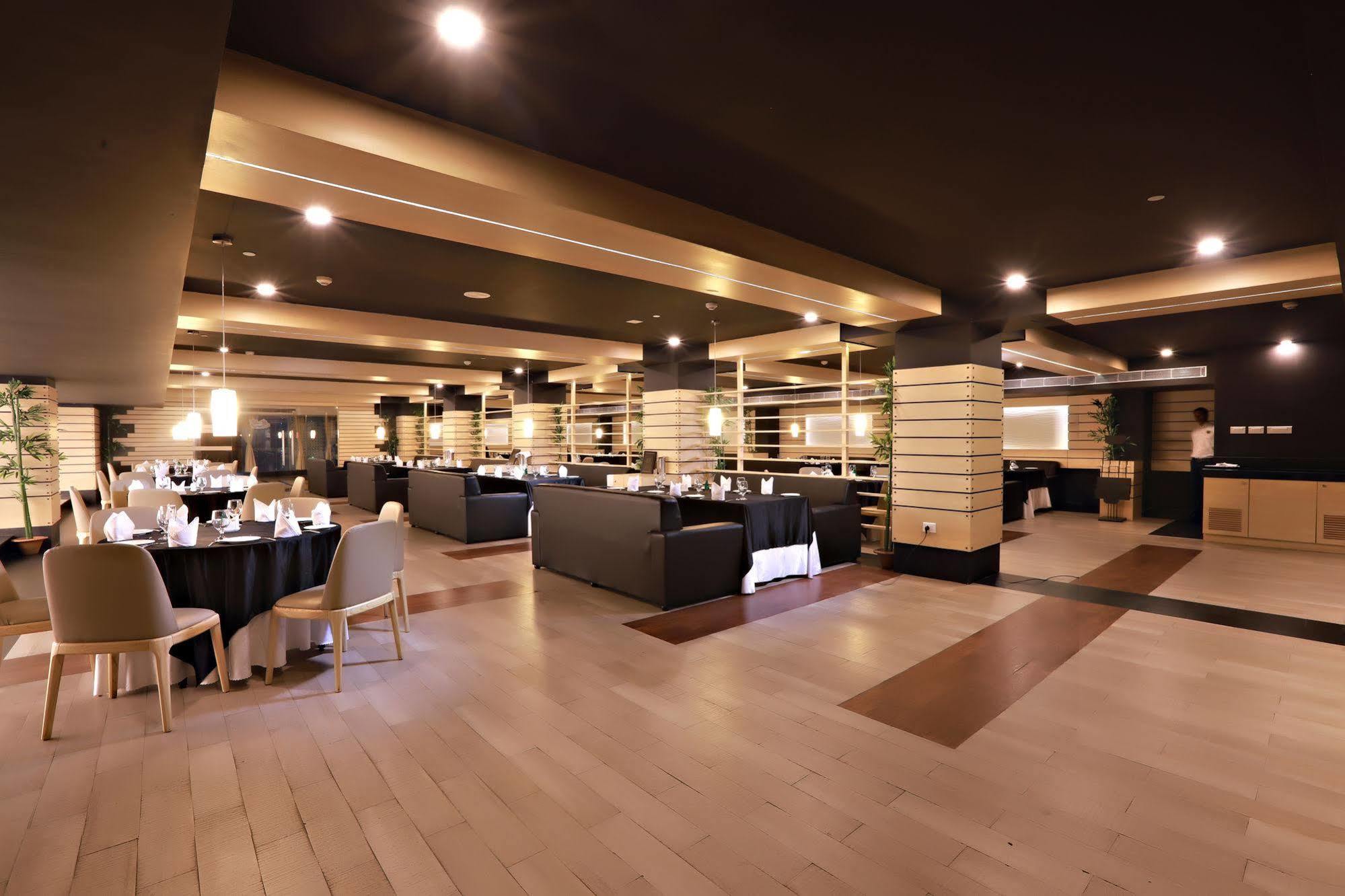 Hotel Patliputra Continental Patna  Bagian luar foto